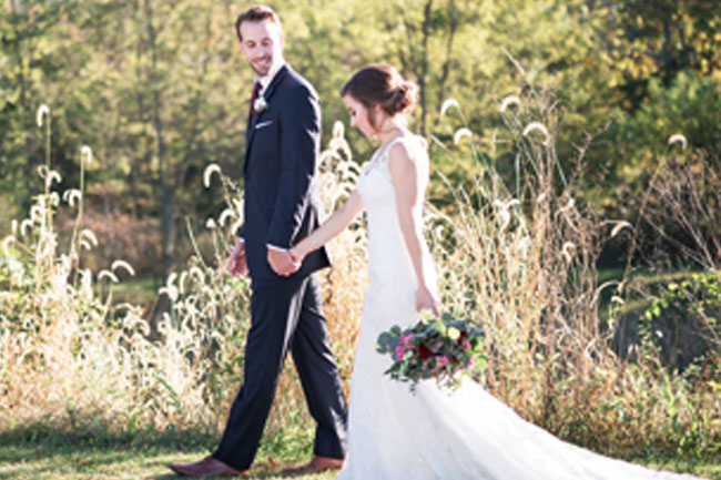 Bride & Groom’s First Look – Photography by Maria Silva-Goya