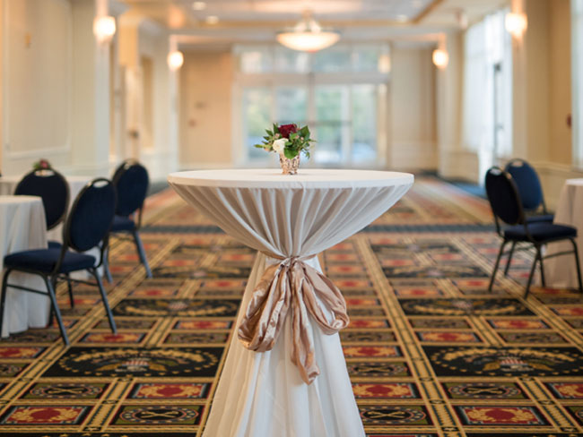 Reception Table at Wyndham Gettysburg – Photography by Maria Silva-Goya
